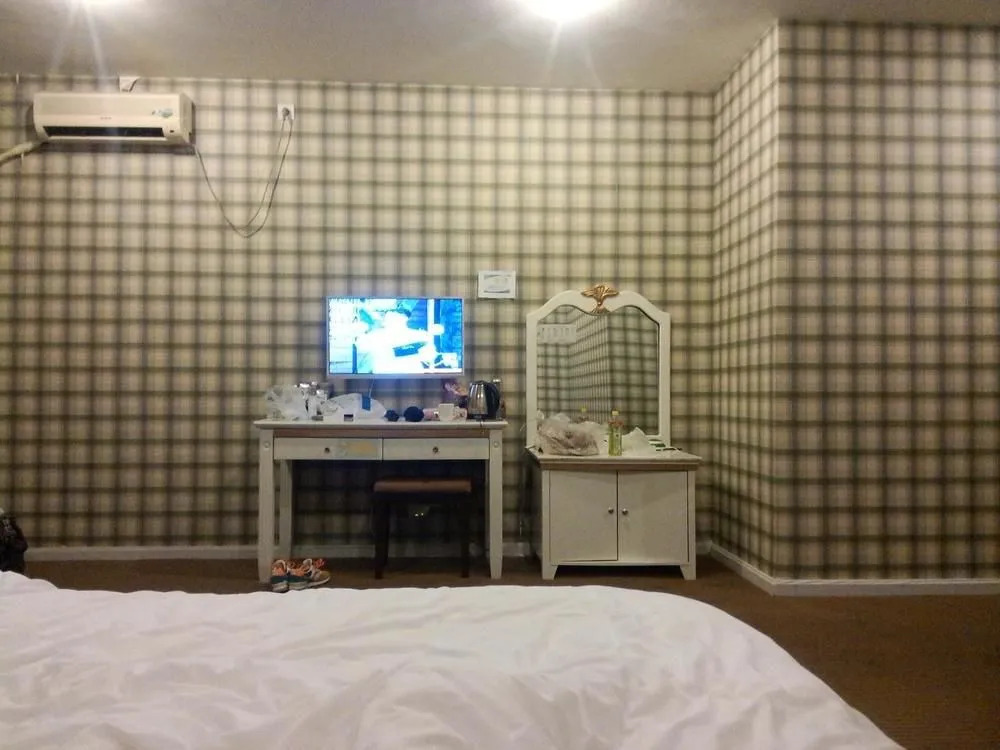 Chunxili Hotel
