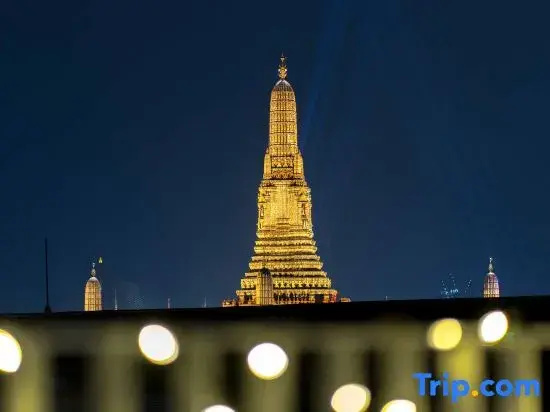 TUAN Hotel Bangkok near Wat Arun