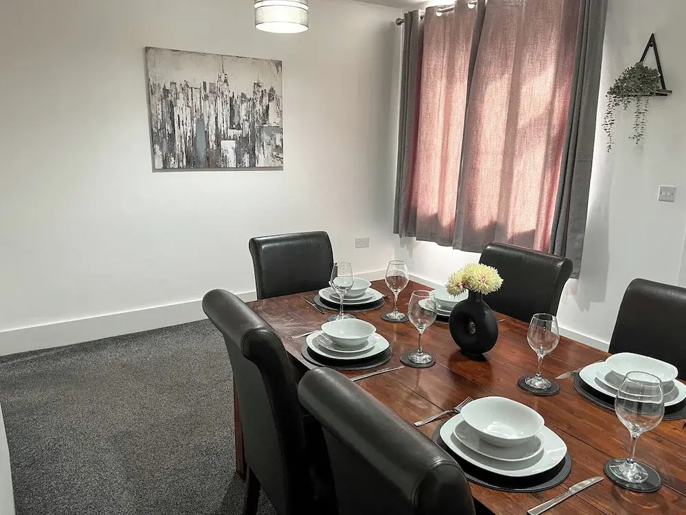 3 Bed House At 8 Nantwich Road