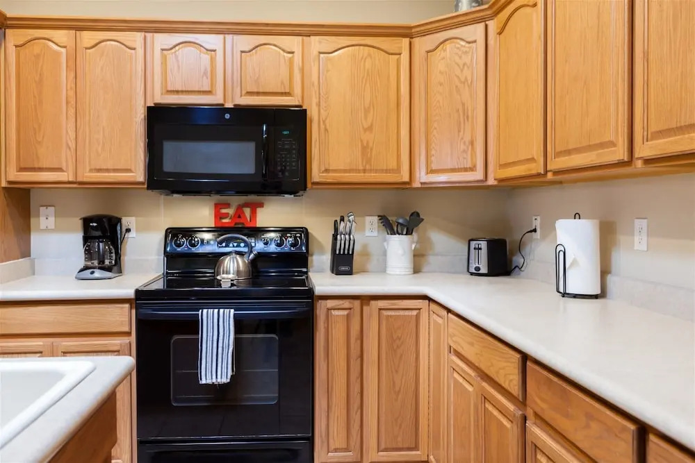 4BR Newly Furnished Home w/ Pool Heater