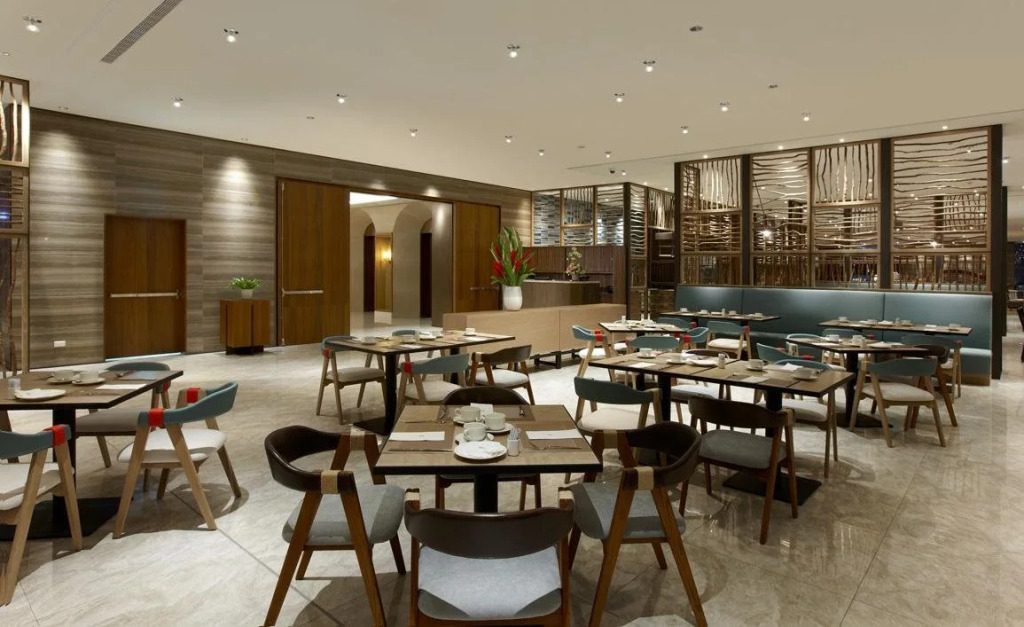 Discovery Hotel