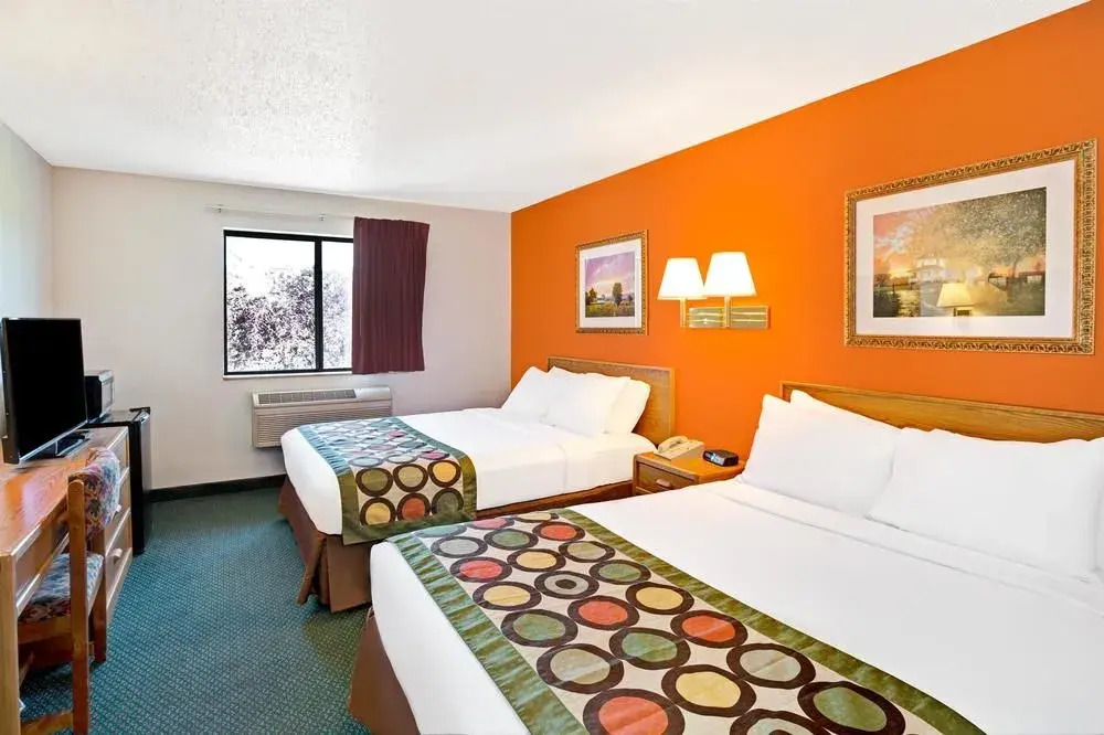 Super 8 Motel - Aberdeen North