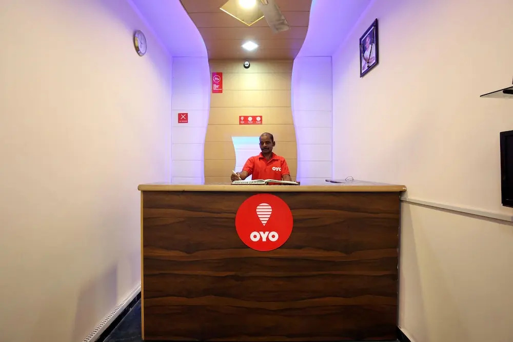 OYO 9927 Hotel Prakash INN