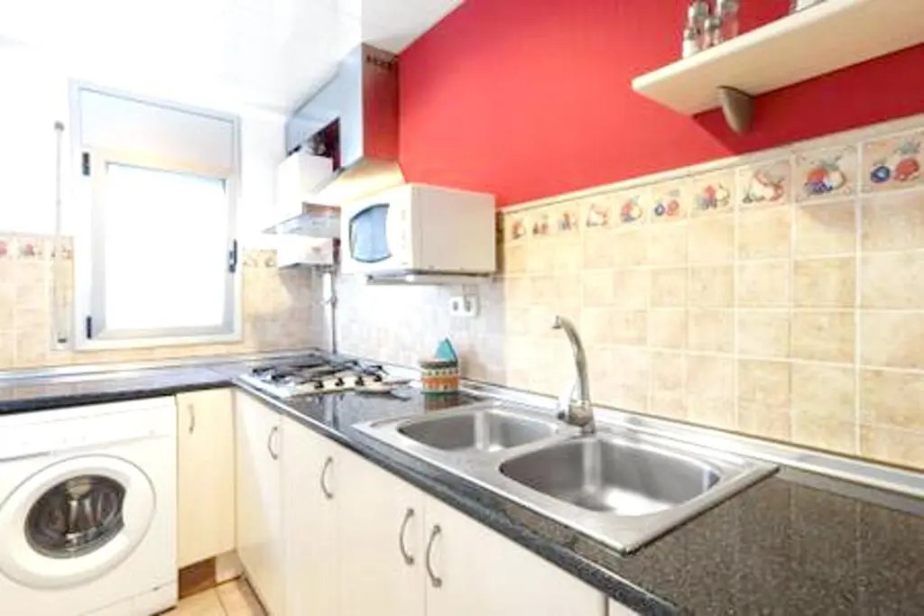 Apartment With one Bedroom in Blanes, With Wonderful City View and Furnished Terrace - 100 m From the Beach