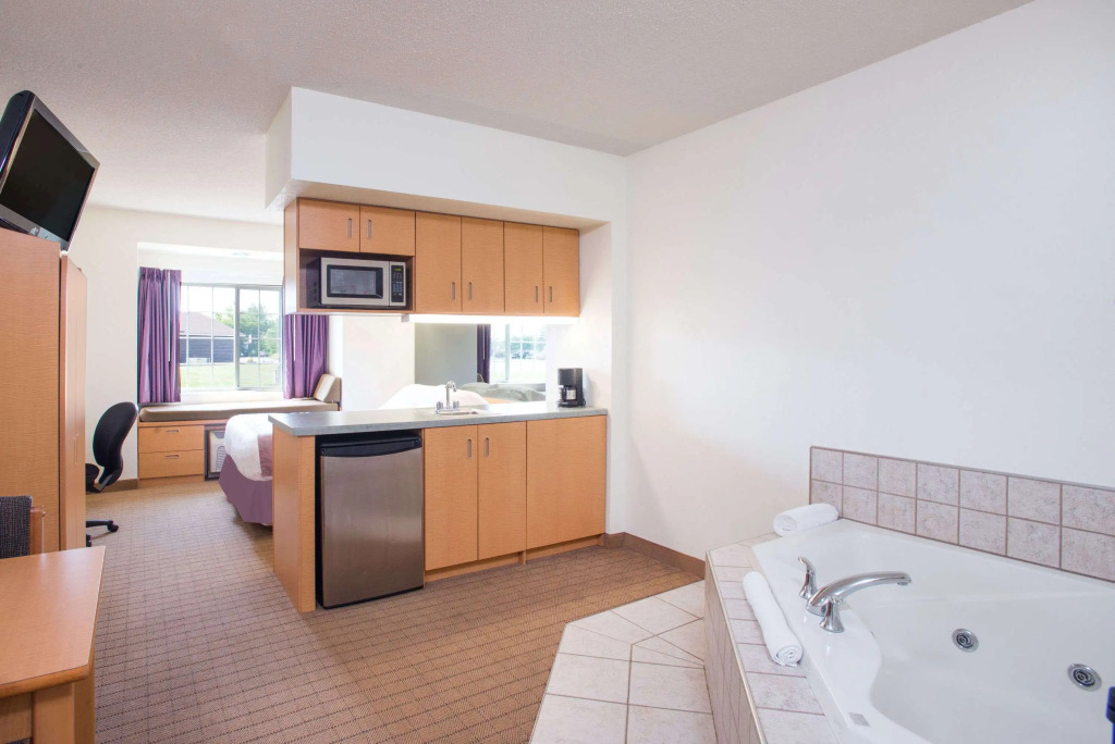 Microtel Inn & Suites by Wyndham Plattsburgh
