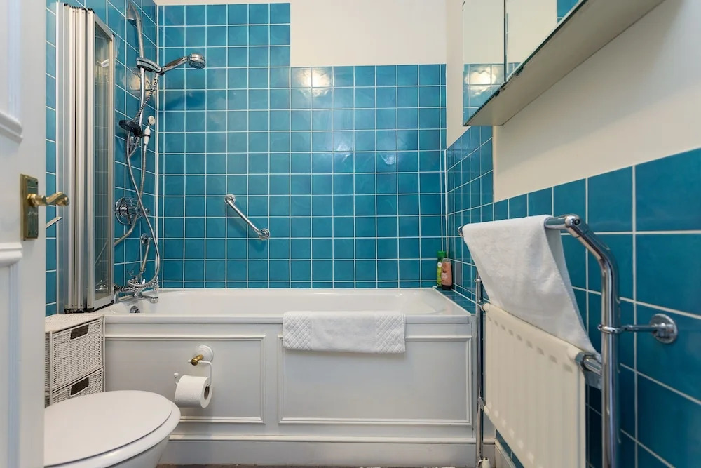 2 Bedroom Apartment In Knightsbridge