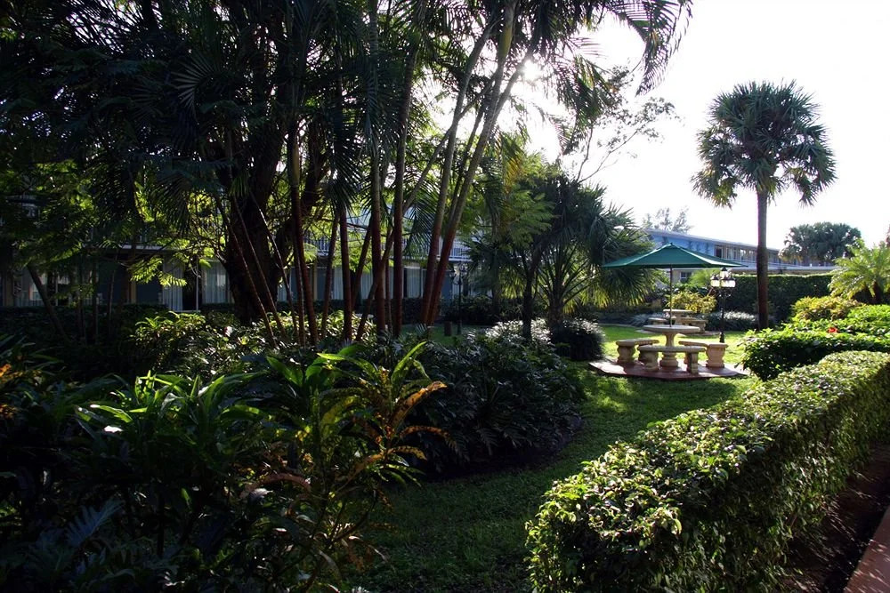 Holiday Park Hotels & Suites