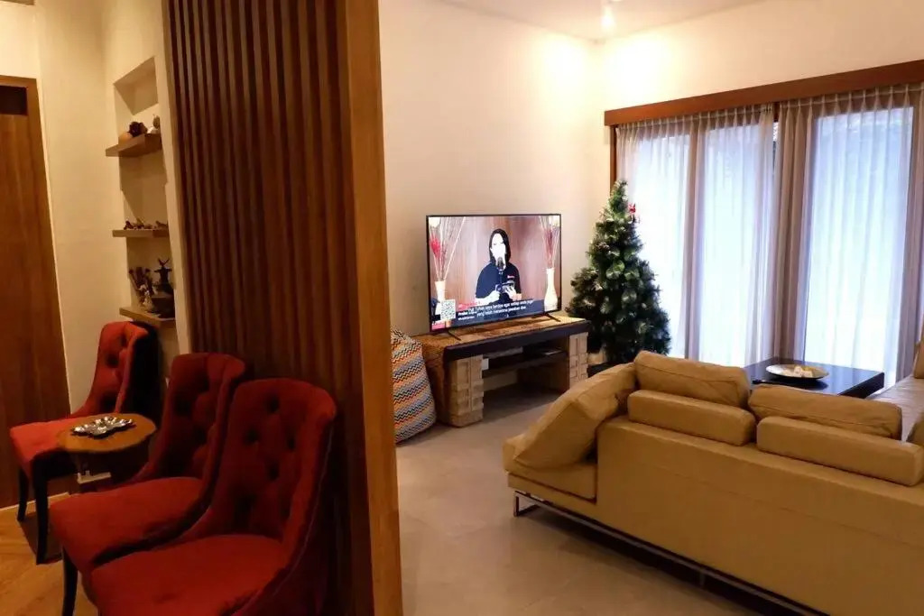 Villa kantor 4 bedroom and 2 Meeting Room