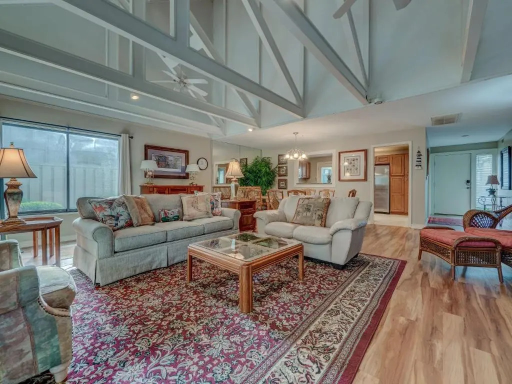 Queens Grant 671, 2 Bedrooms, Newly Renovated, Pool, Sleeps 6