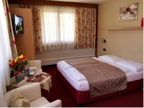 Aparthotel Viktorias Home