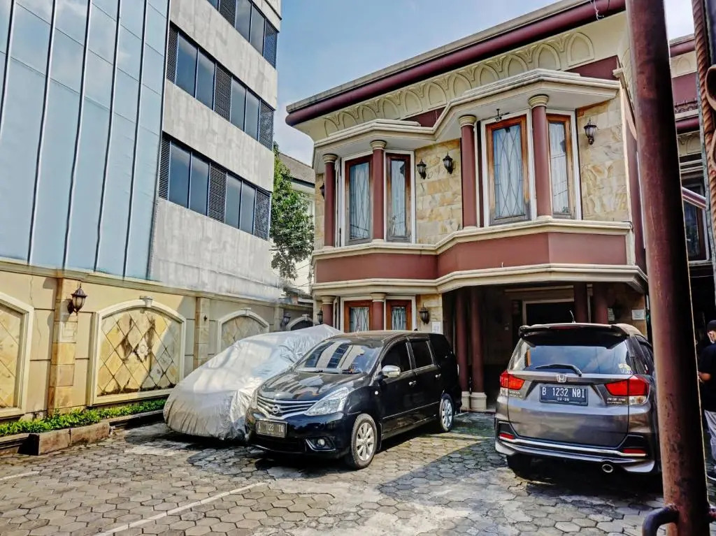House Of Livina Mitra RedDoorz