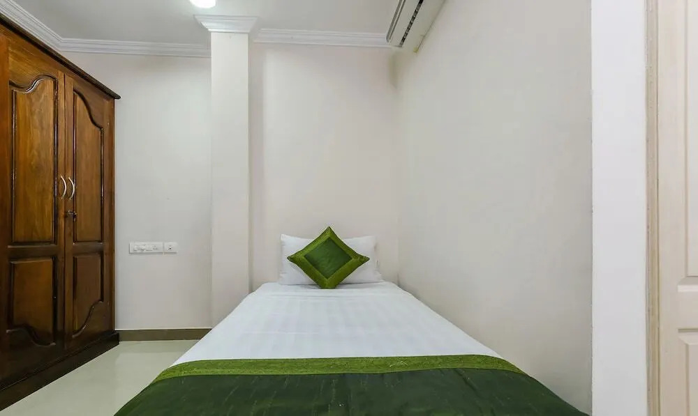 Treebo Royal Inn Trivandrum