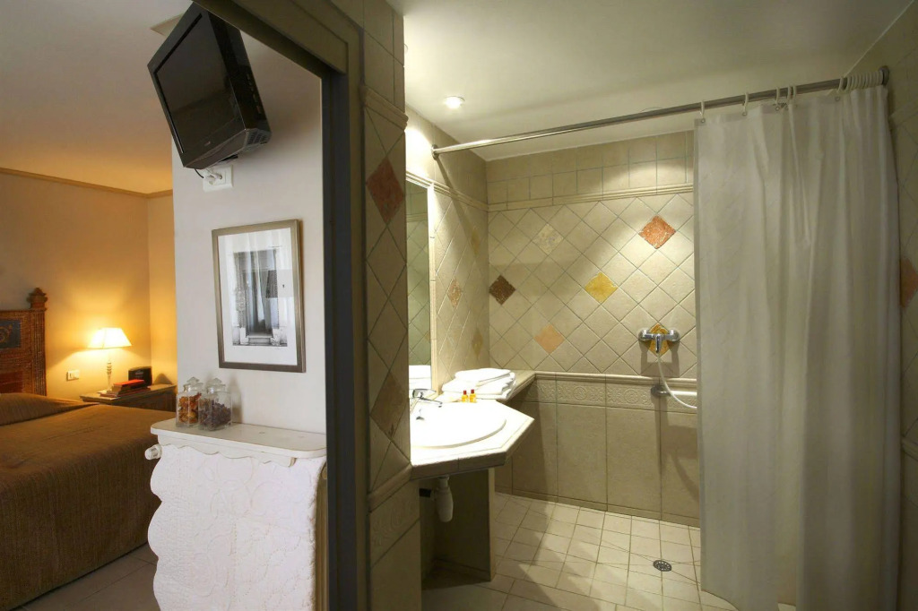 Le Domaine des Grès Luberon - Hôtel - Restaurants