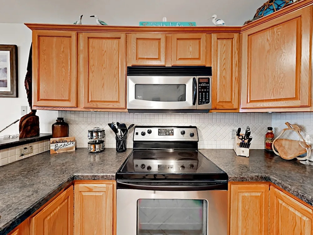 650 Sandpiper Circle Home 3 Bedrooms 2 Bathrooms Home