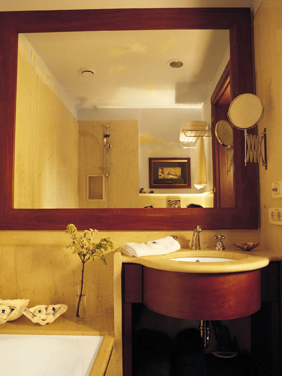Grand Resort Lagonissi