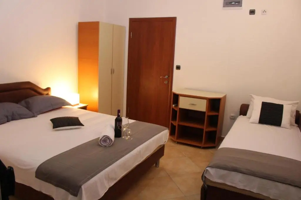 Apartments Perezaj II