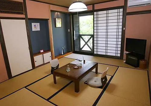 Yufuin Bath Satoyamasafu