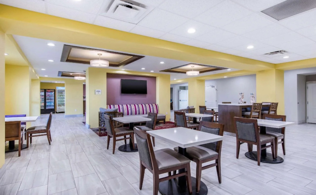 Quality Inn & Suites Carlsbad Caverns Area