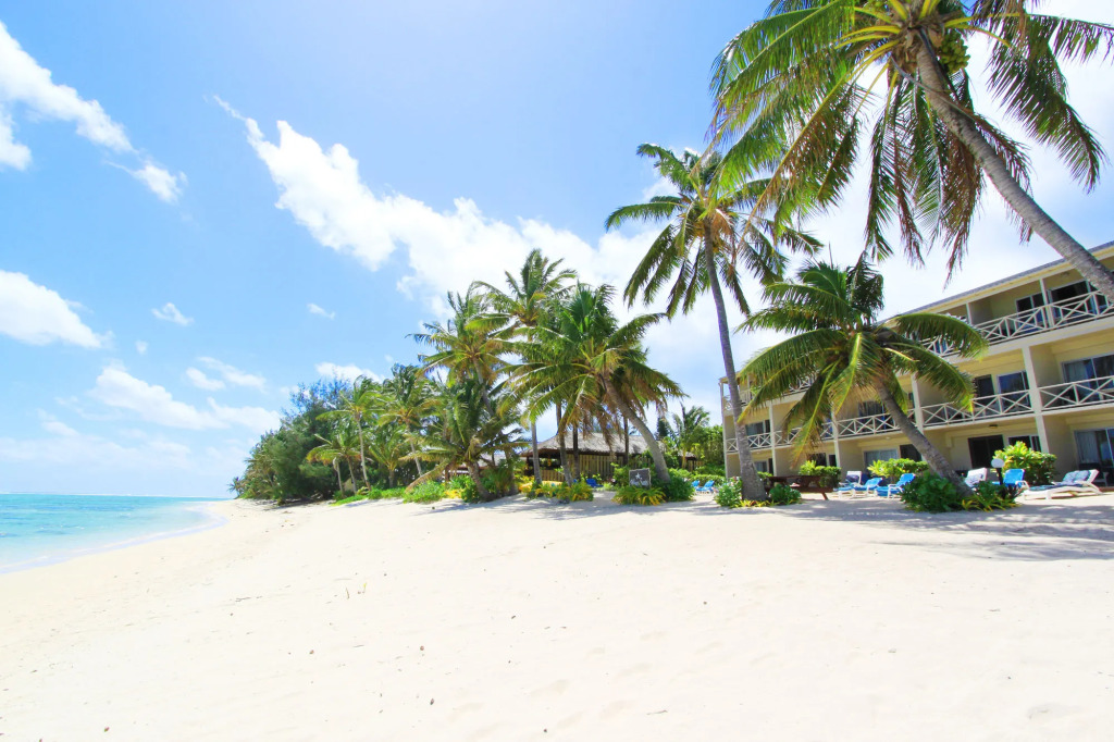 Moana Sands Beachfront Hotel