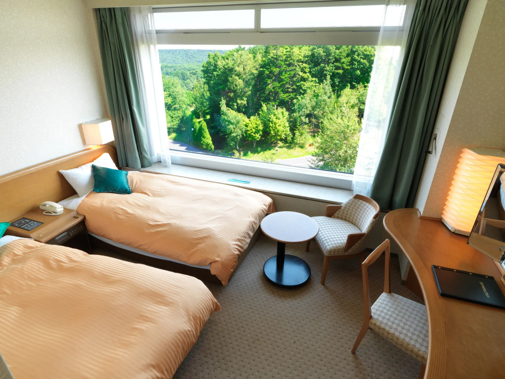 Kitahiroshima Classe Hotel