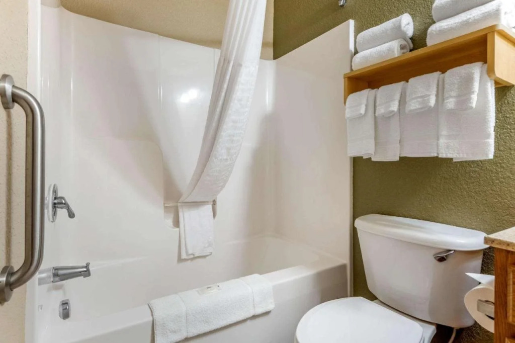 Birch Hill Suites - South Bend