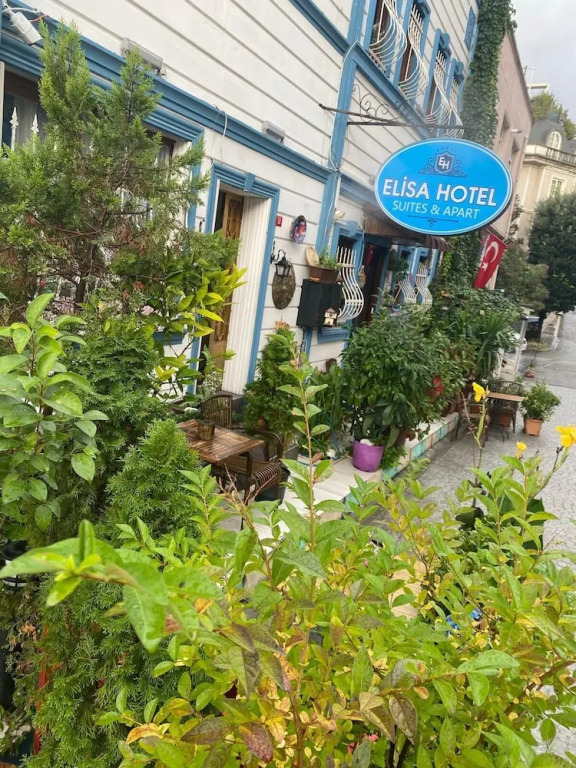elisa hotel