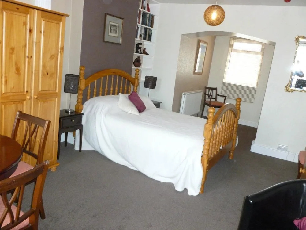 Hawthorns Hotel