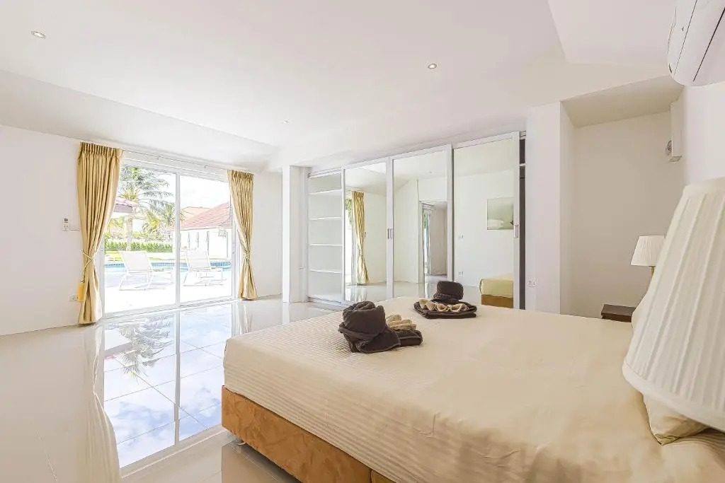 Amazing Private 6 Bedroom Pool Villa ED60