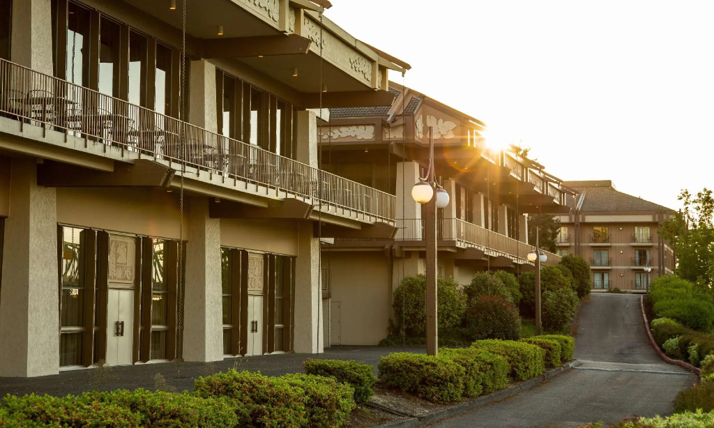 Holiday Inn Portland - Columbia Riverfront by IHG