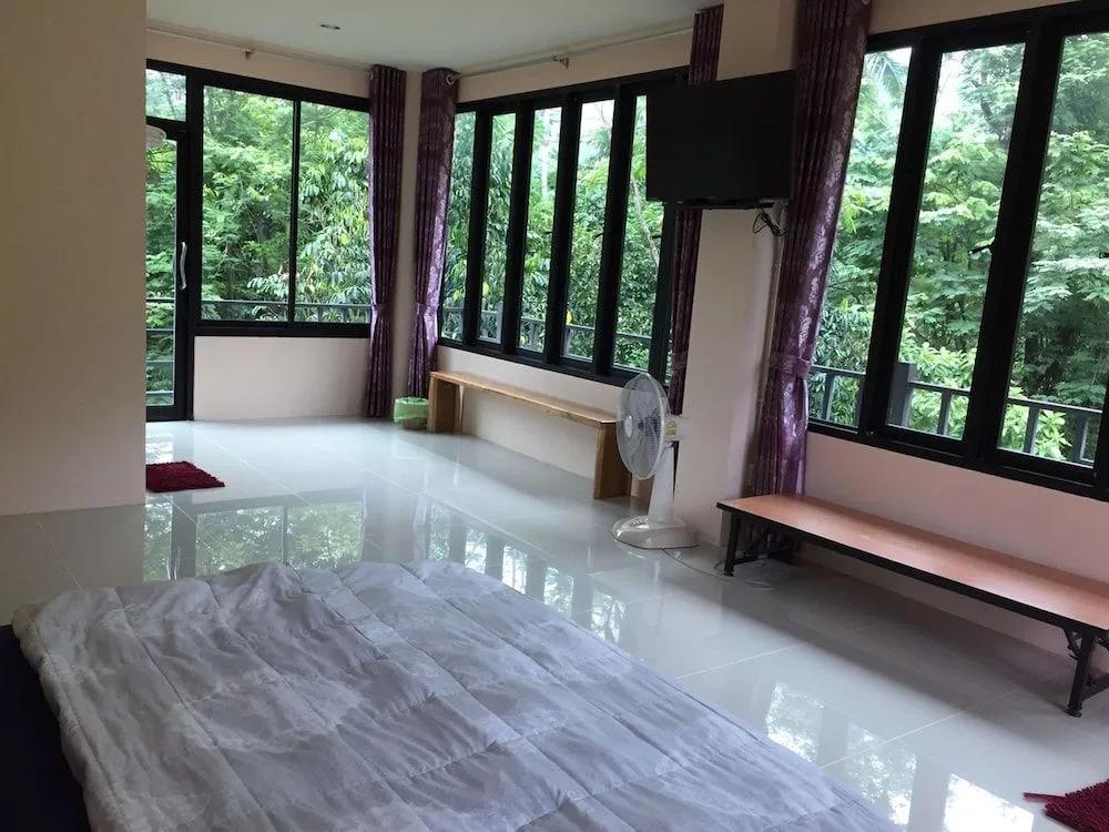 Wang Tey Homestay Khiri Wong