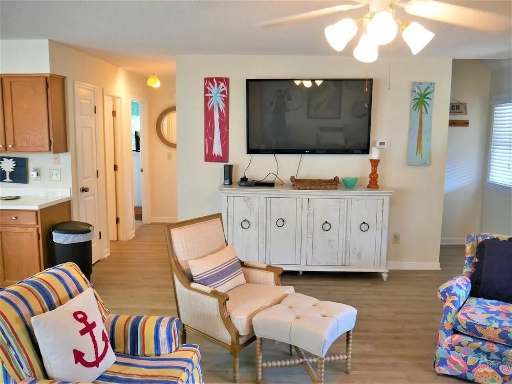 Katinka II - 3 Br Home