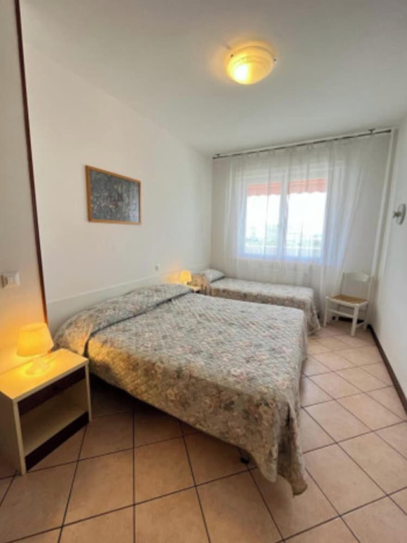 Sunny Terraced Apartment in Lignano