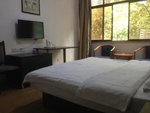 Jiecheng Hengrui Business Hotel