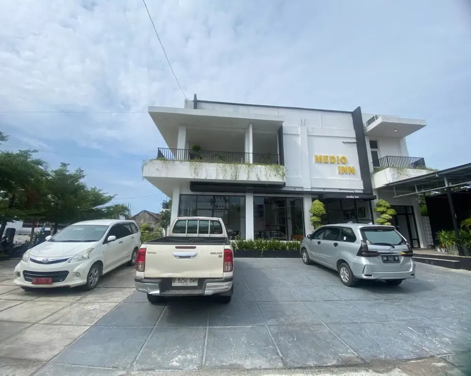 Urbanview Hotel Medio Inn Palu by RedDoorz