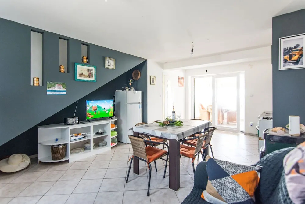 House Mirta