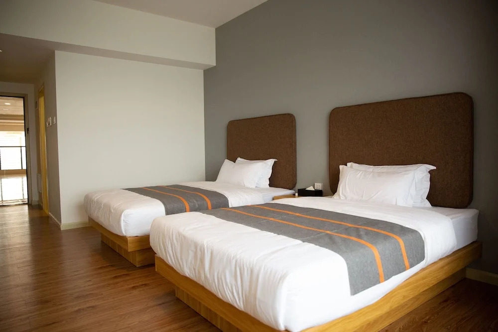 Jek International Hotel Sunac Land