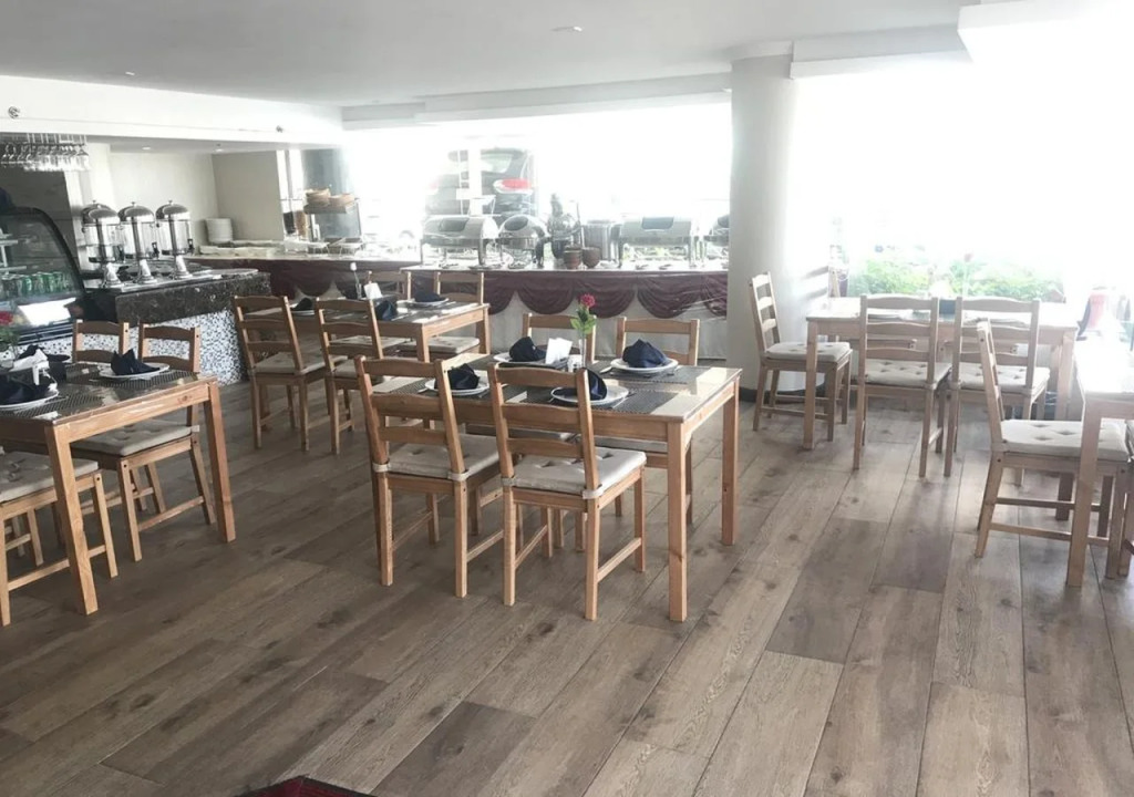 Lotaz hotel suites