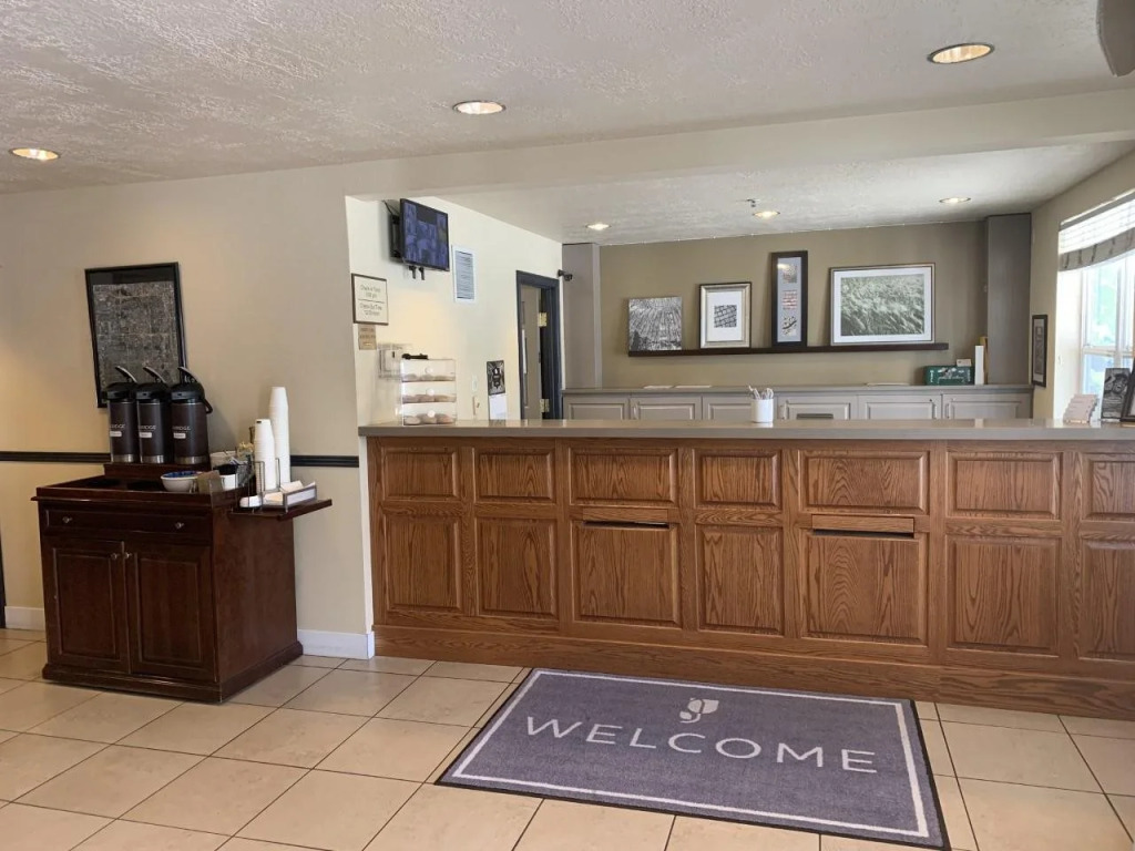 Country Inn & Suites by Radisson, West Valley City, UT