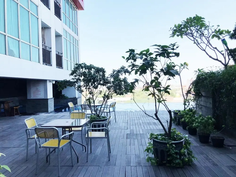 Cozy Studio With City View At Tamansari Papilio Apartment