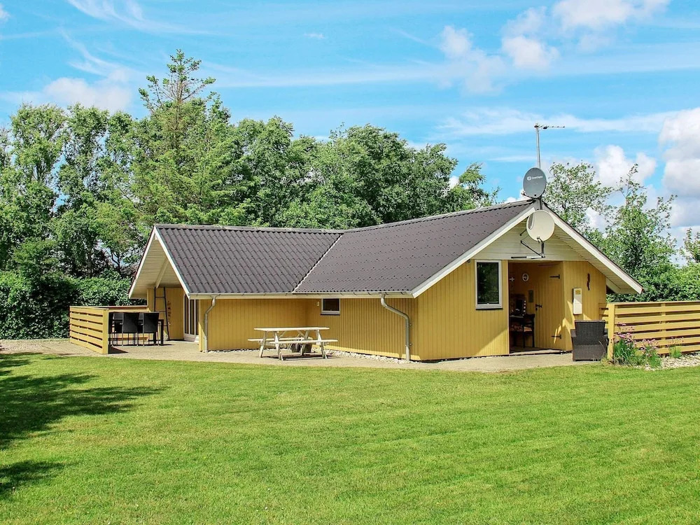 Cosy Holiday Home in Hemmet With Sauna