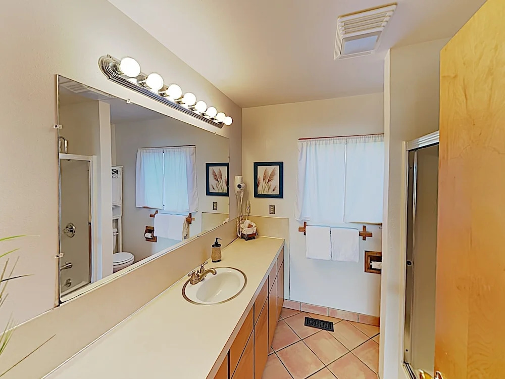 New Listing! Pelican Harbor: Beachfront Treasure 3 Bedroom Home