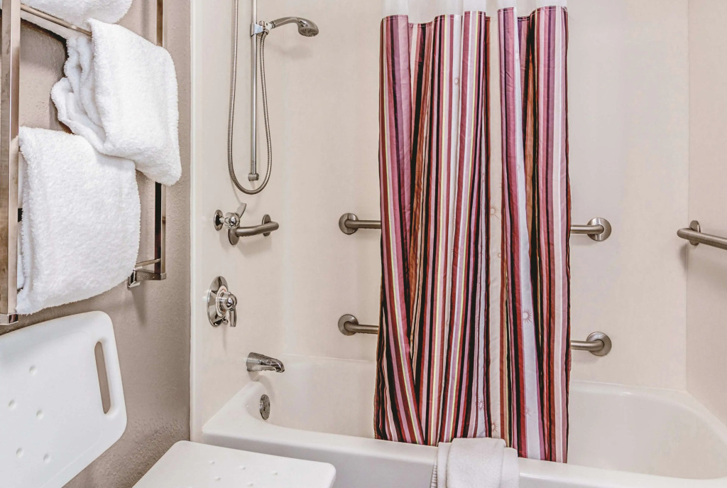 La Quinta by Wyndham Las Vegas Summerlin Tech