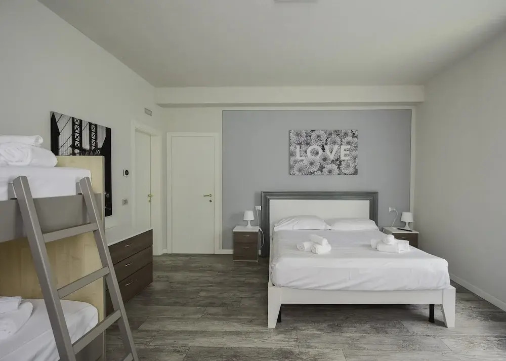 Villa Caterina 4 - 1 Bedroom Bunk bed by Wonderful Italy