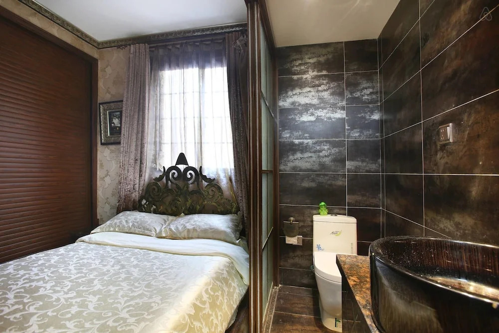 Shanghai Wonderoom Lane house Julu Road