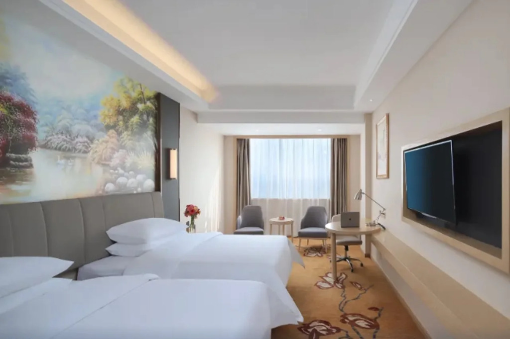 Vienna International Hotel (Pinghu Zhangjiang Science and Technology Park)