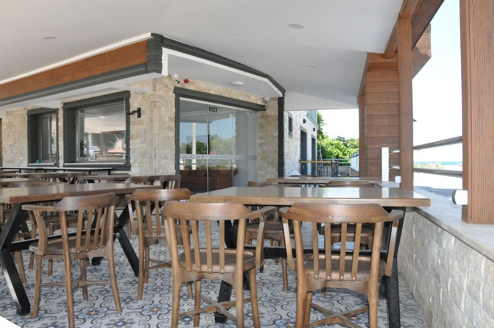 Ada Marin Hotel