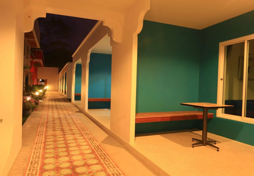Meet The Sea Resort