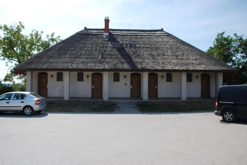 Tekergő Motel és Étterem