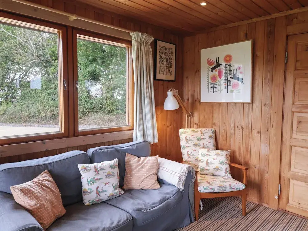 10 Pinewood Retreat