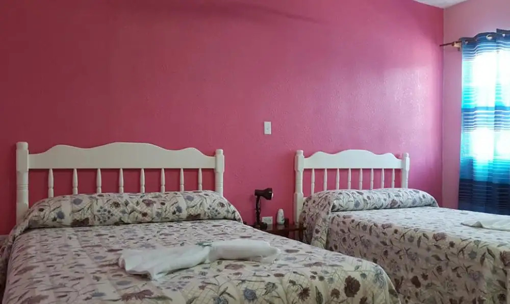 Anchorage Beach Resort Caye Caulker